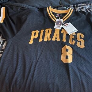 New pirates jersey 3XLT